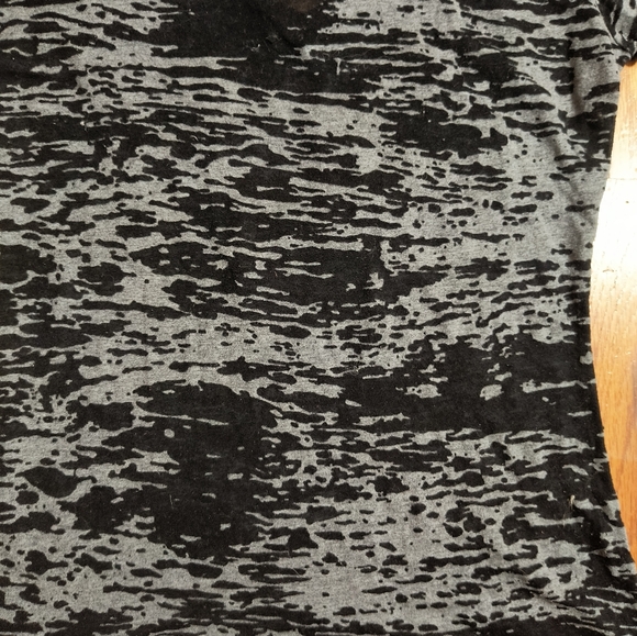 3/$10⭐ Harley Davidson v-neck t-shirt, women's small, black and gray - Picture 9 of 10